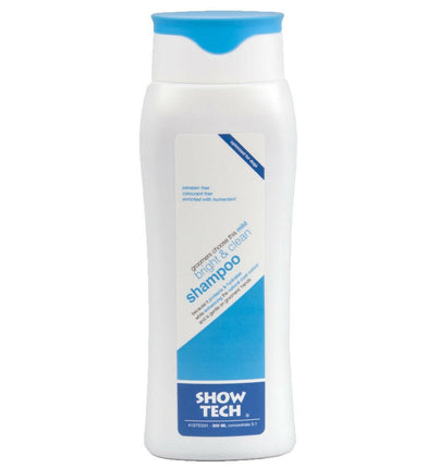 Show Tech Bright & Clean Shampoo - color-enhancing fur shampoo, concentrate 1:5.