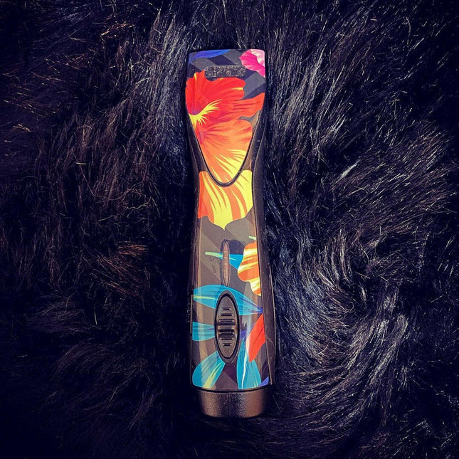 Andis Pulse ZR II Floral - cordless clipper, 5-speed with two batteries and CeramicEdge blade (1.5mm).