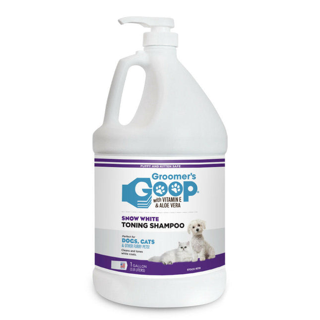 Groomer's Goop Snow Shampoo - shampoo for dog and cat fur.