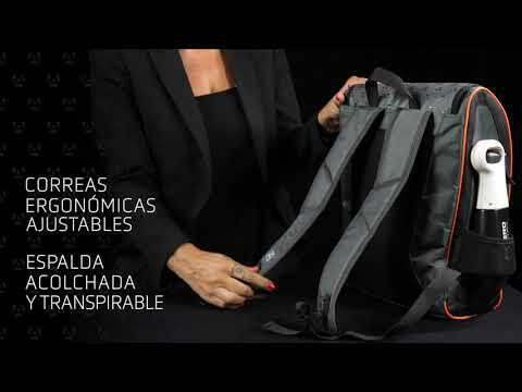 Artero Troya Backpack - a comfortable and spacious backpack for grooming equipment and accessories..