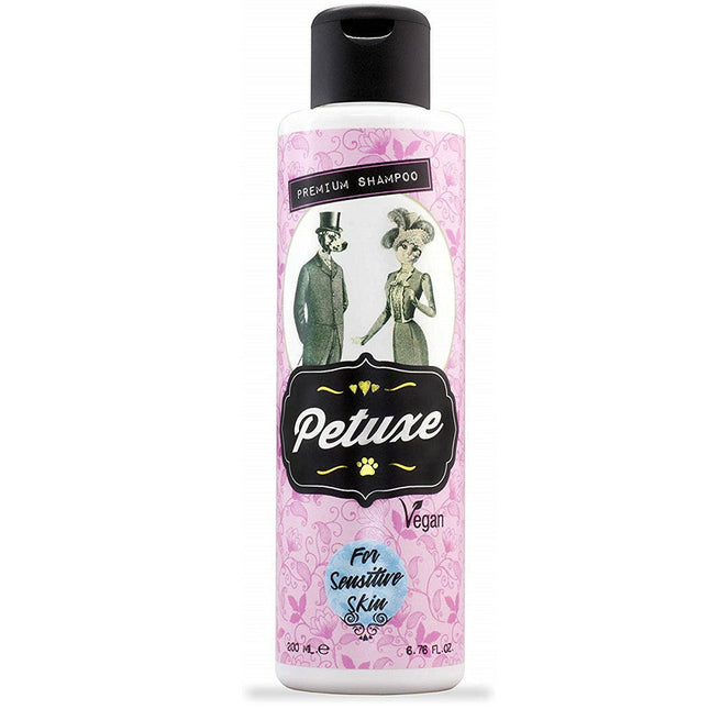 Petuxe Sensitive Skin Shampoo - vegan dermatological shampoo with a 0% formula for allergy sufferers and pets with sensitive skin.