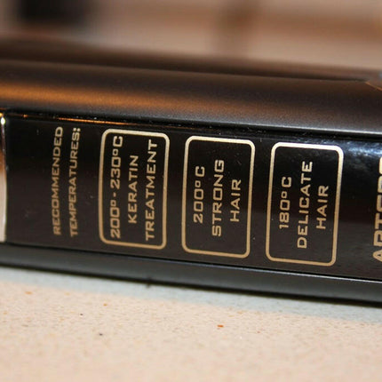 Artero Zenit Titanium - professional straightener with titanium plates and LCD display.